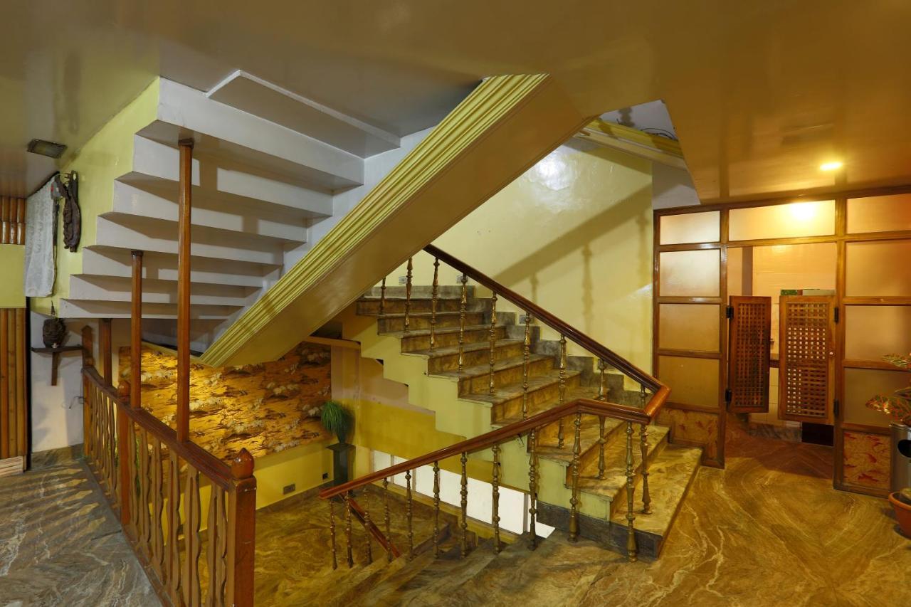 Hotel Assembly-Shillong Шиллонг Екстер'єр фото